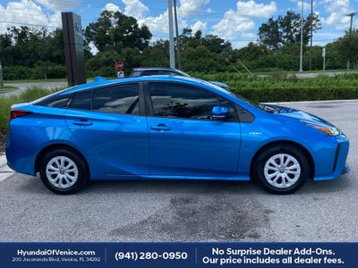 2022 Toyota Prius LE
