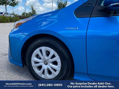 2022 Toyota Prius LE