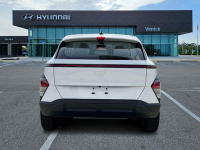 2027 Hyundai Kona SE FWD