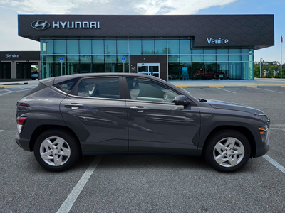 2027 Hyundai Kona SE FWD