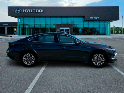 2025 Hyundai Sonata Hybrid Limited