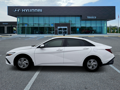 2026 Hyundai Elantra SE