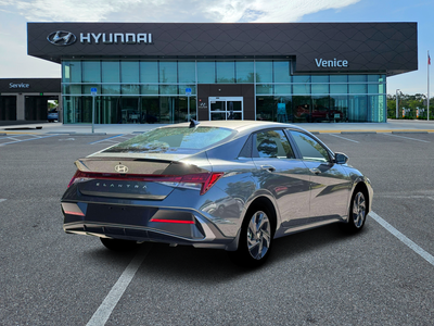 2026 Hyundai Elantra SEL Sport Premium