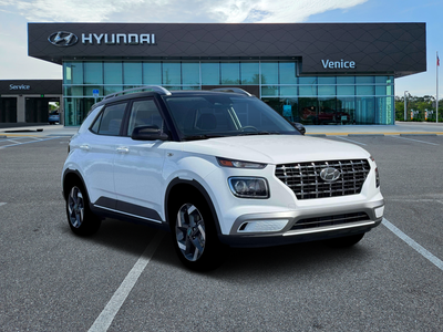 2026 Hyundai Venue SEL w/Two-Tone Roof