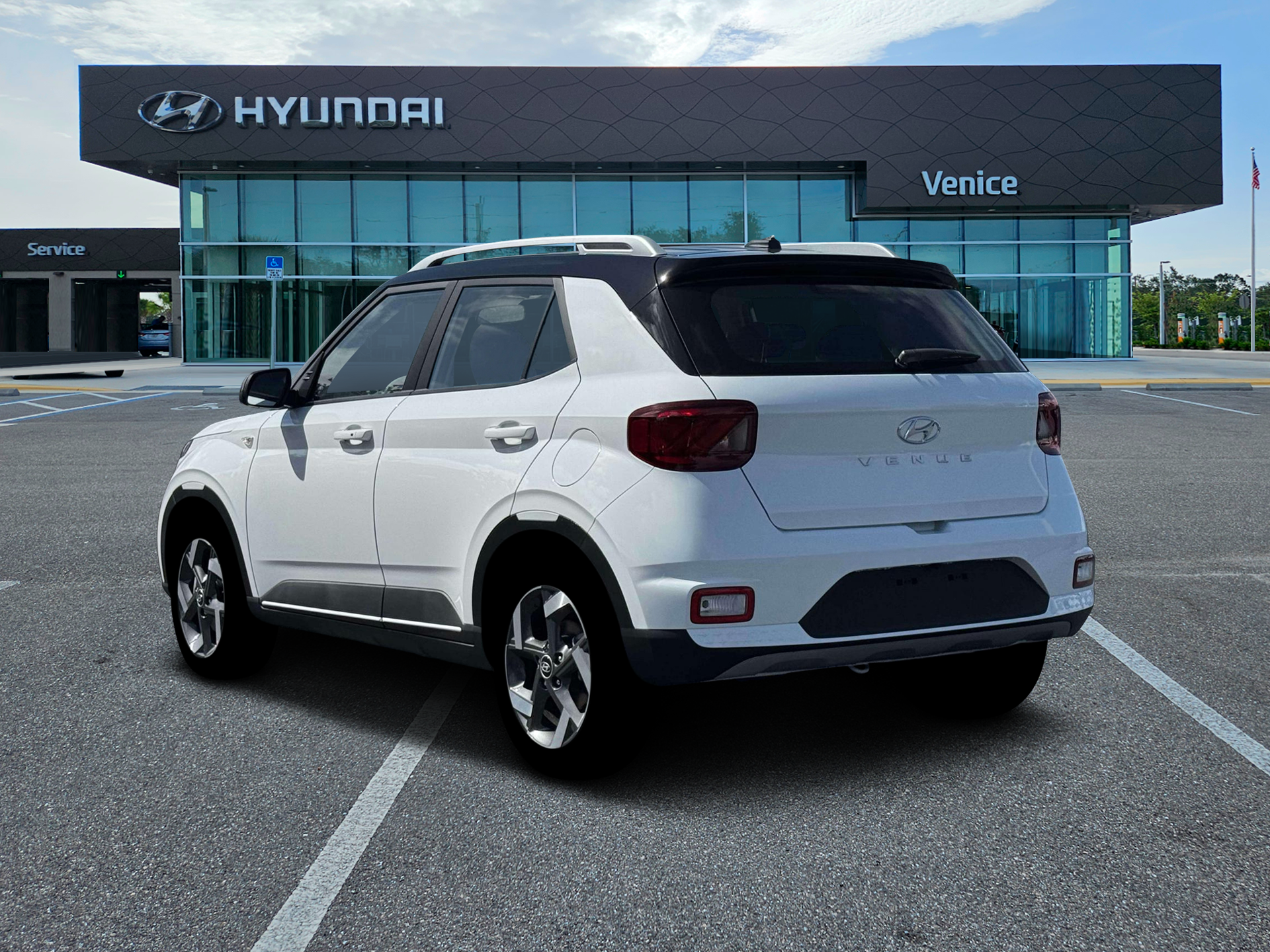 2026 Hyundai Venue SEL w/Two-Tone Roof