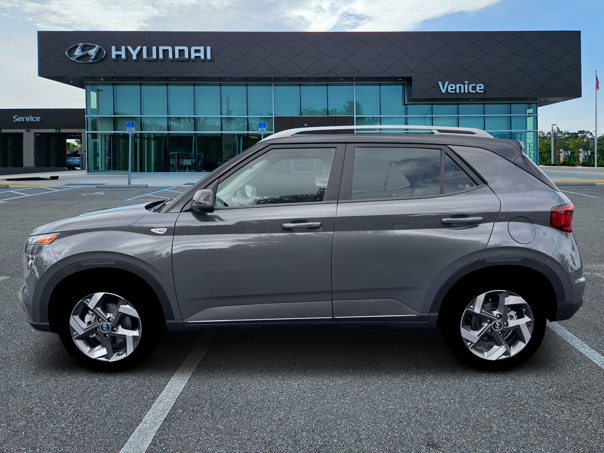 2026 Hyundai Venue SEL w/Two-Tone Roof