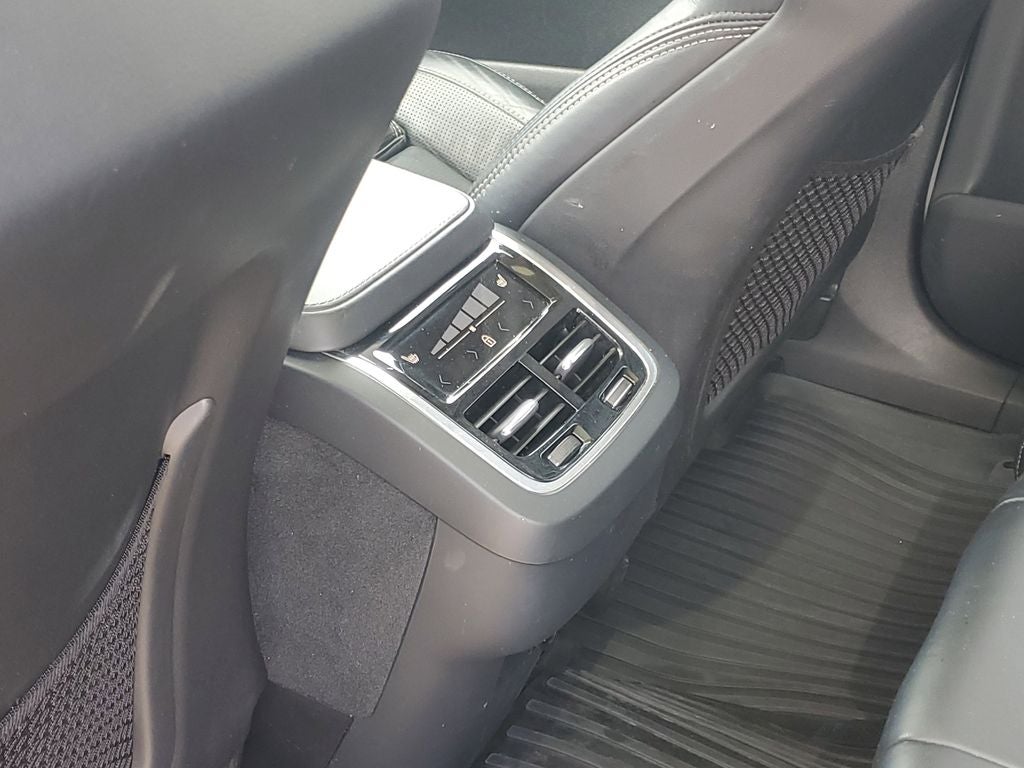 2019 Volvo XC90 T6 Inscription