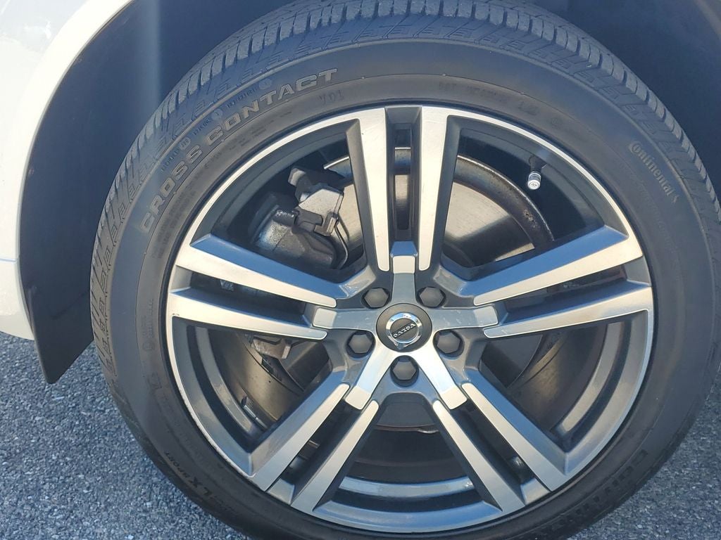 2019 Volvo XC60 T6 Momentum