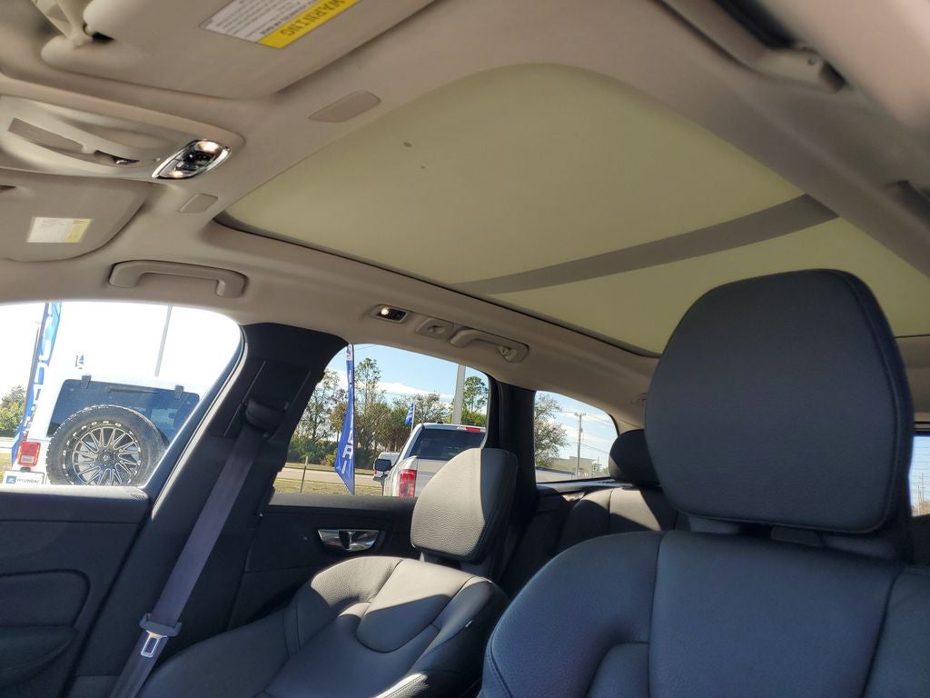 2019 Volvo XC60 T6 Momentum