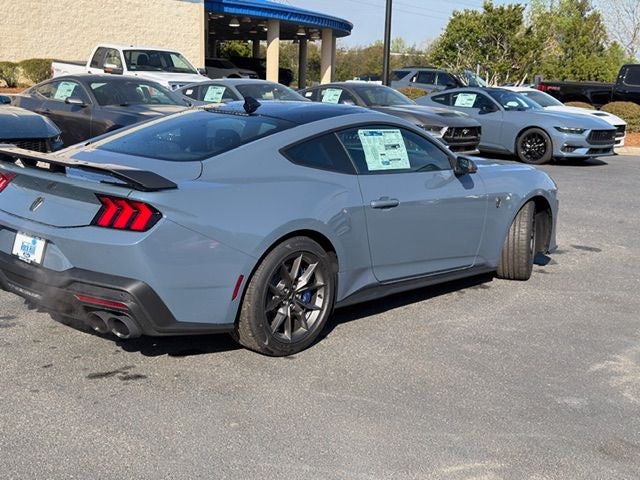 2025 Ford Mustang Dark Horse