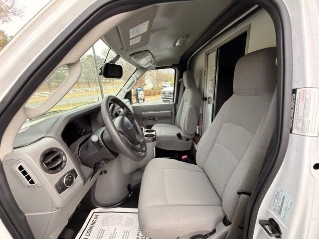 2024 Ford E-350SD Base Cutaway