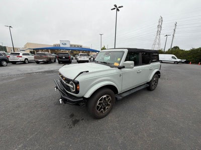 2022 Ford Bronco Outer Banks