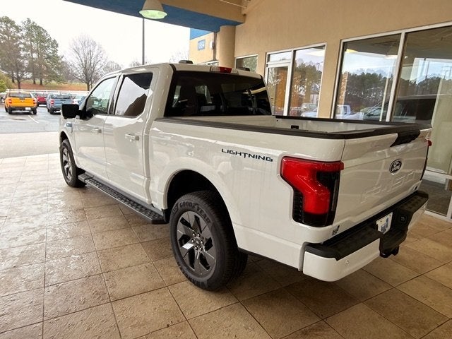 2025 Ford F-150 Lightning Flash