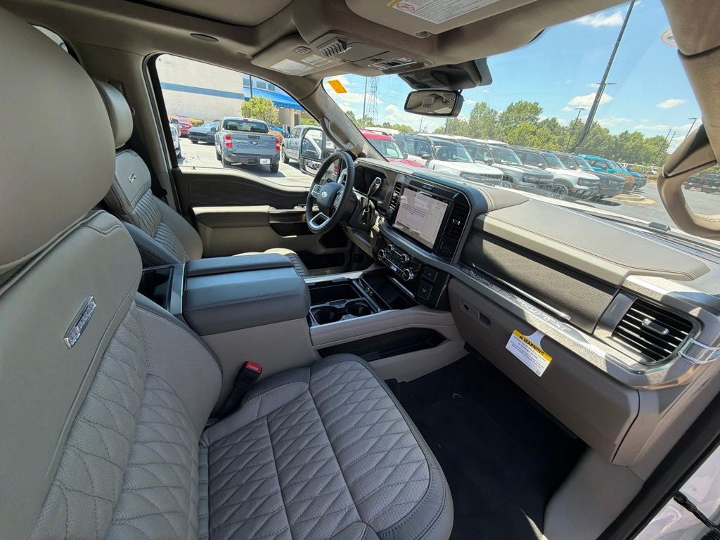 2026 Ford F-350SD Platinum DRW