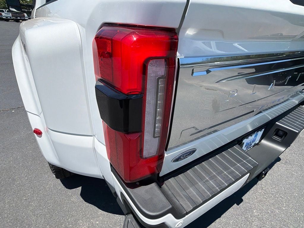 2026 Ford F-350SD Platinum DRW