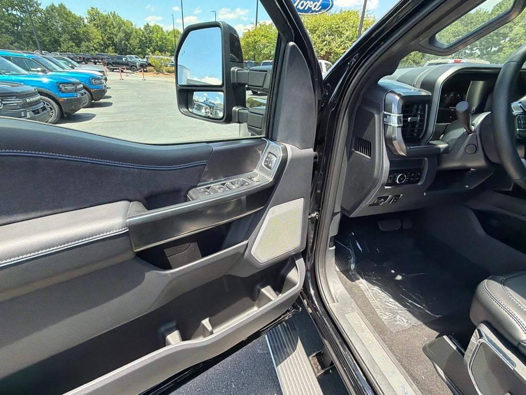 2026 Ford F-350SD Platinum DRW