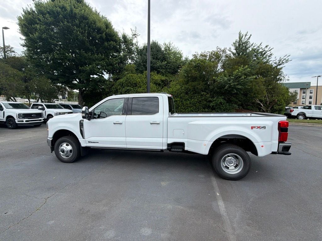 2026 Ford F-350SD Lariat DRW