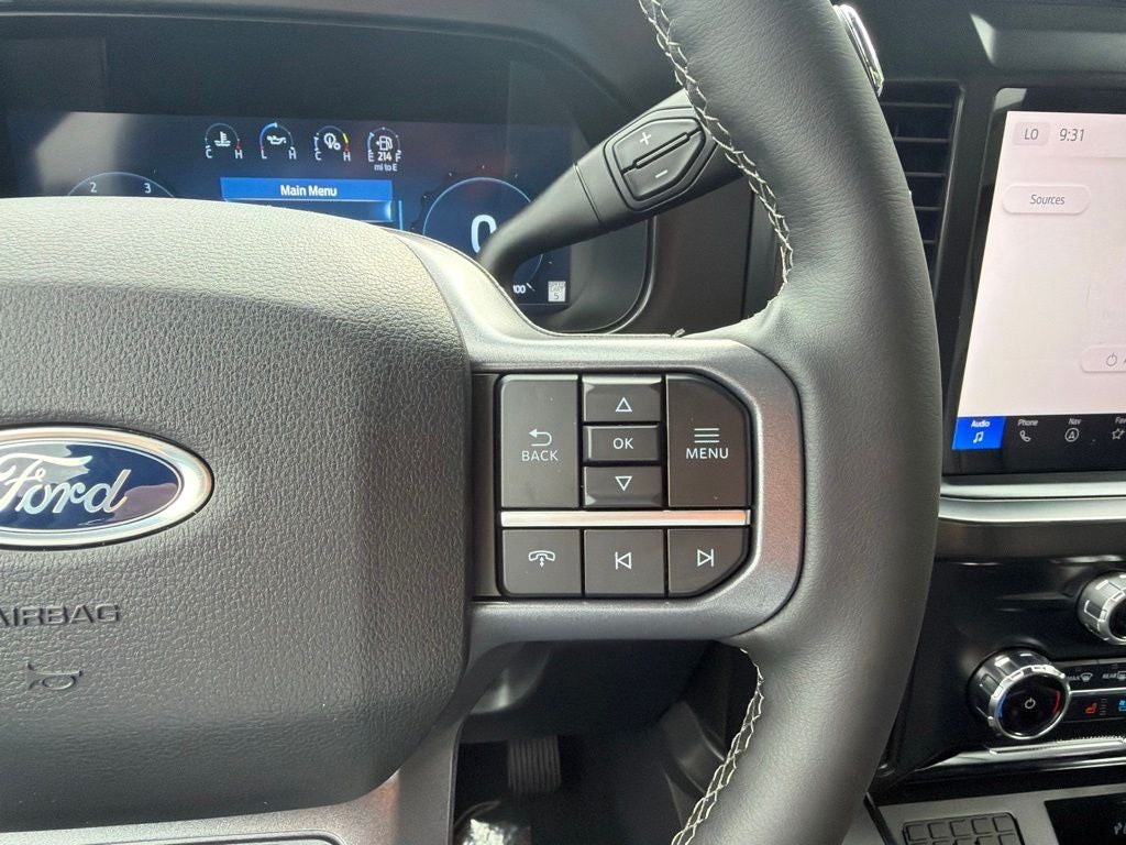 2026 Ford F-350SD Lariat DRW