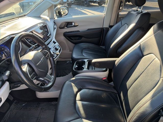 2020 Chrysler Pacifica Touring L