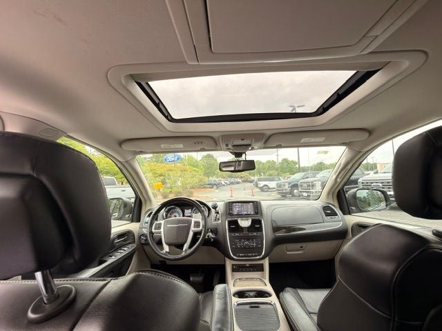 2015 Chrysler Town & Country Limited