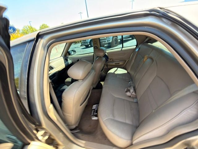 1999 Ford Crown Victoria LX