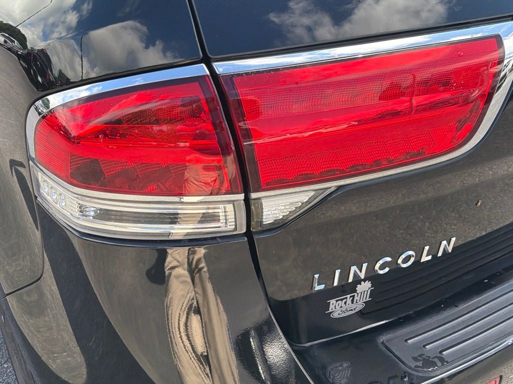 2012 Lincoln MKX Base