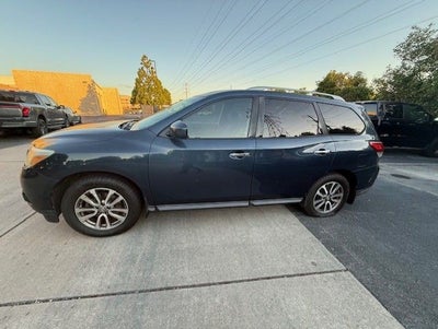 2013 Nissan Pathfinder SV