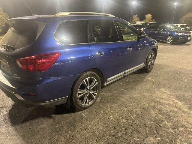 2017 Nissan Pathfinder Platinum