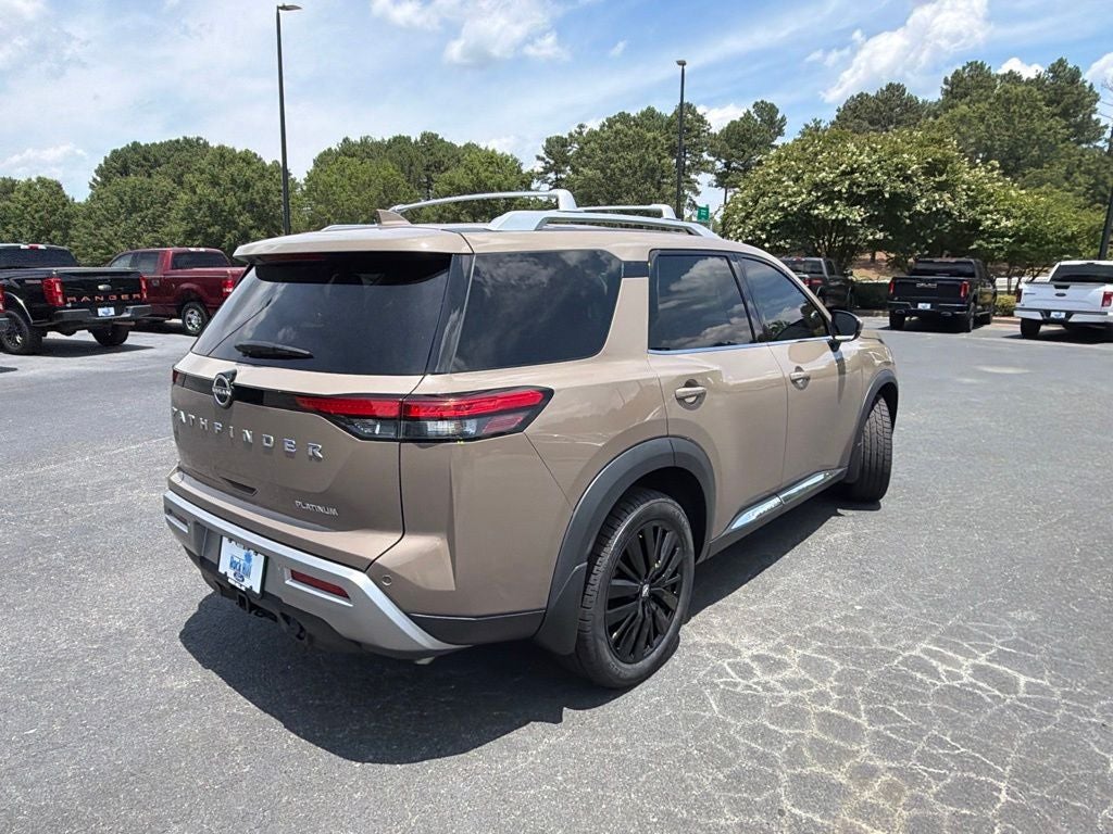 2023 Nissan Pathfinder Platinum