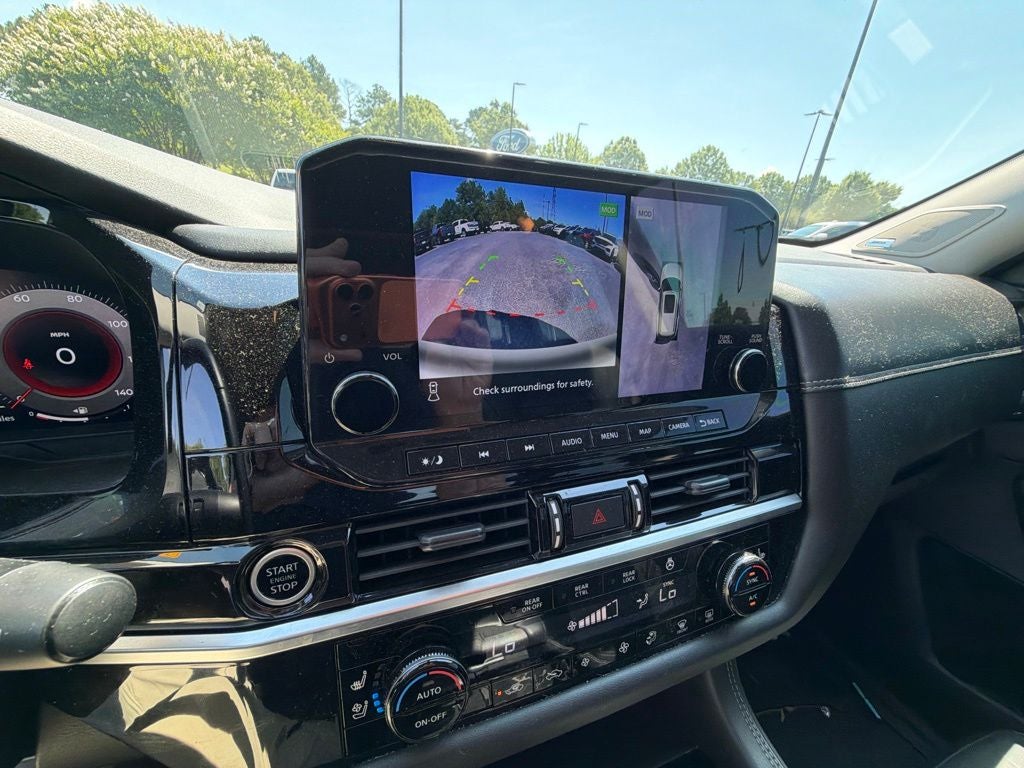 2023 Nissan Pathfinder Platinum