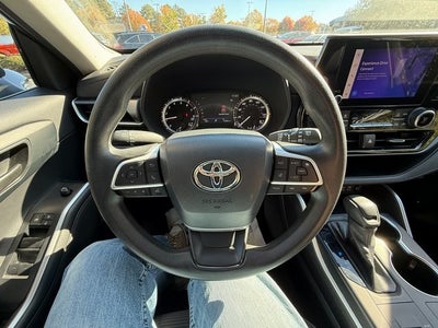 2023 Toyota Highlander L