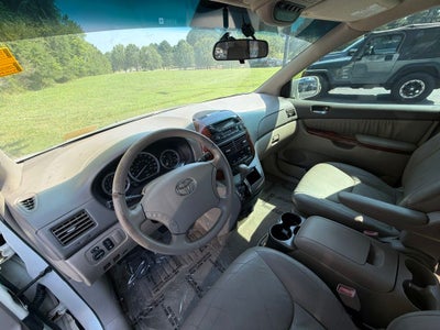 2004 Toyota Sienna XLE