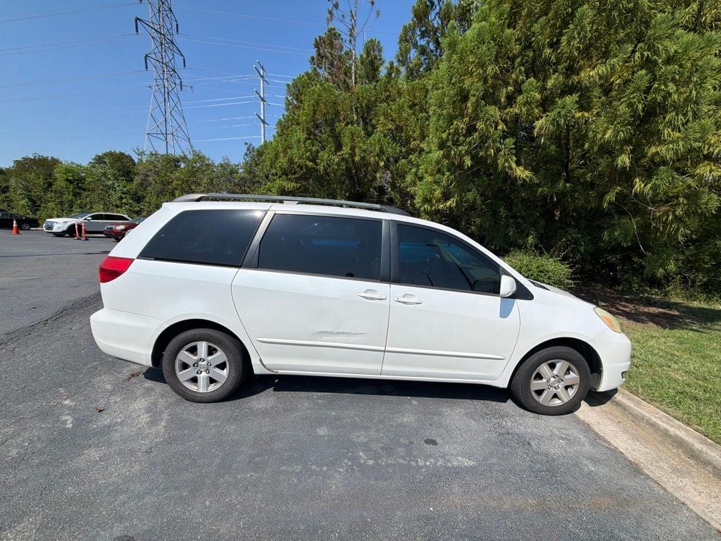 2004 Toyota Sienna XLE