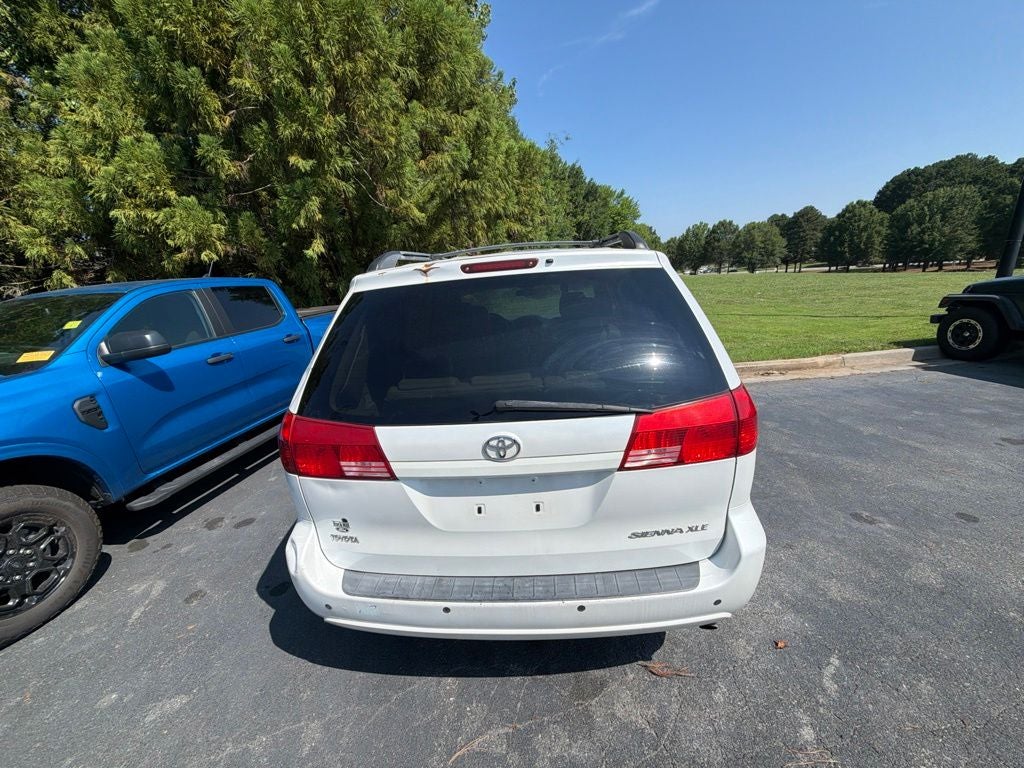 2004 Toyota Sienna XLE
