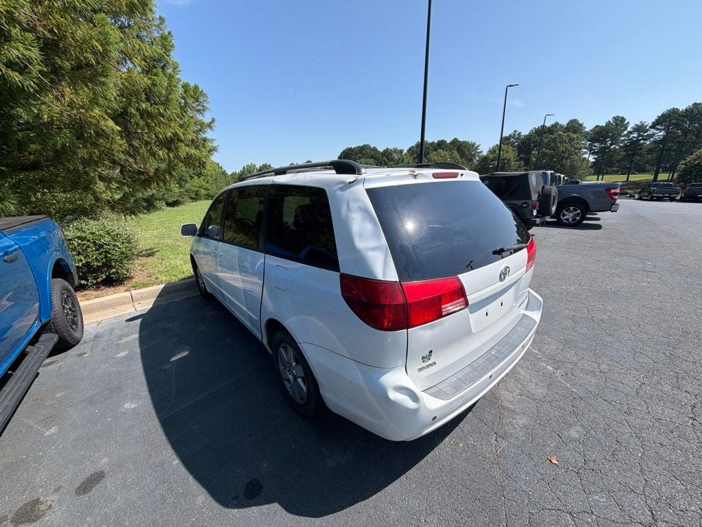 2004 Toyota Sienna XLE