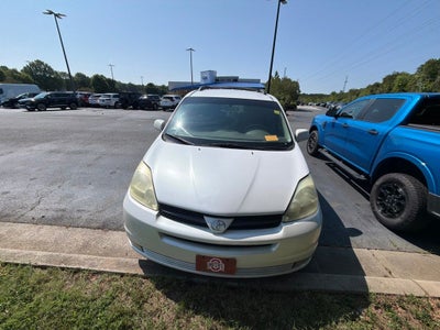 2004 Toyota Sienna XLE