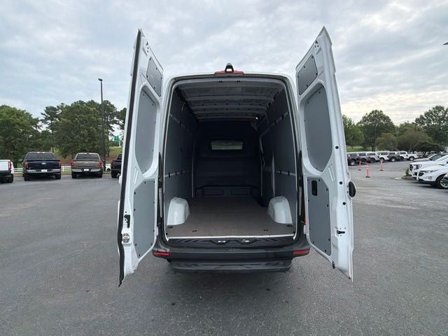 2024 Mercedes-Benz Sprinter 2500 Cargo 144 WB
