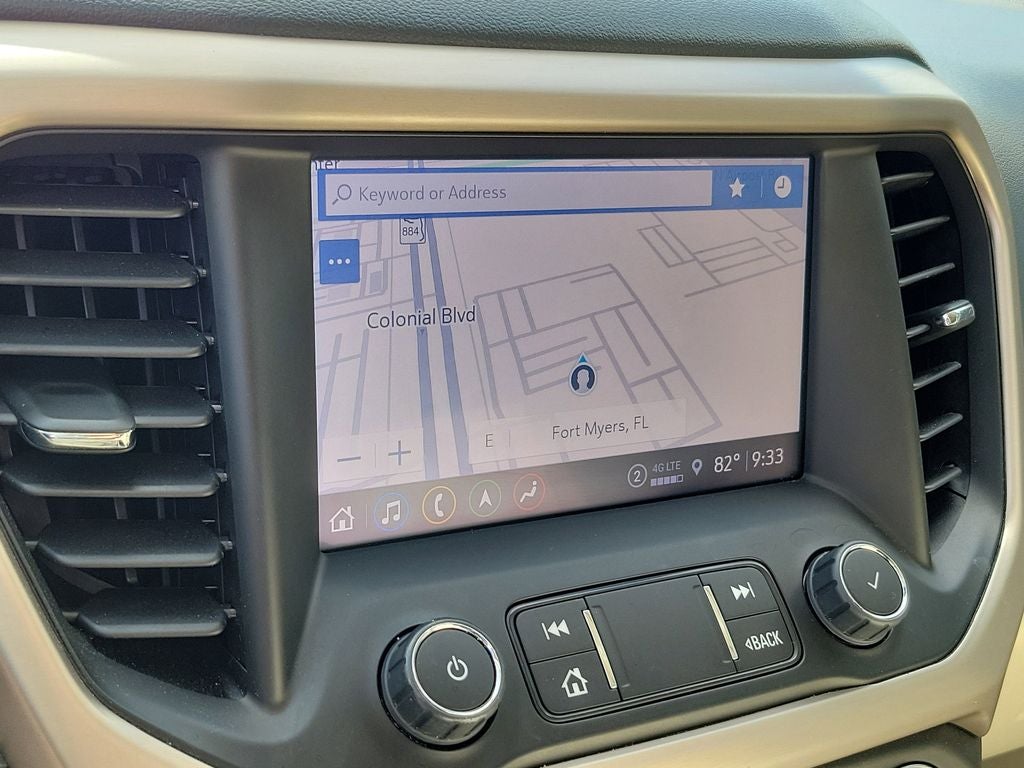 2022 GMC Acadia Denali