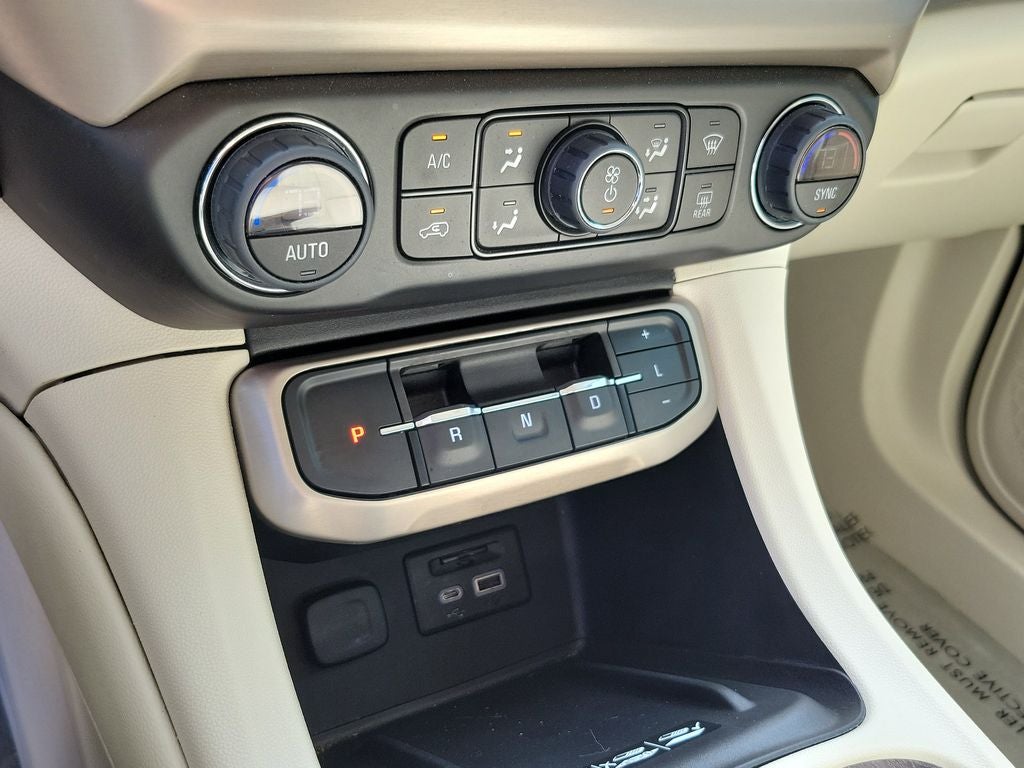 2022 GMC Acadia Denali