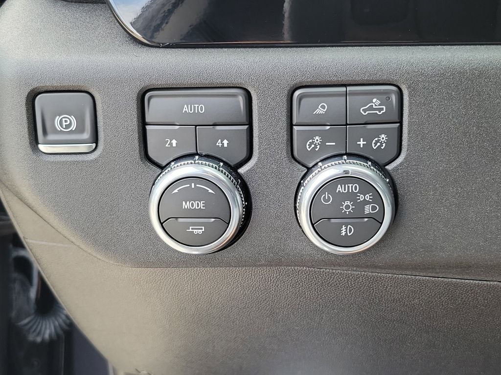 2026 GMC Sierra SLT