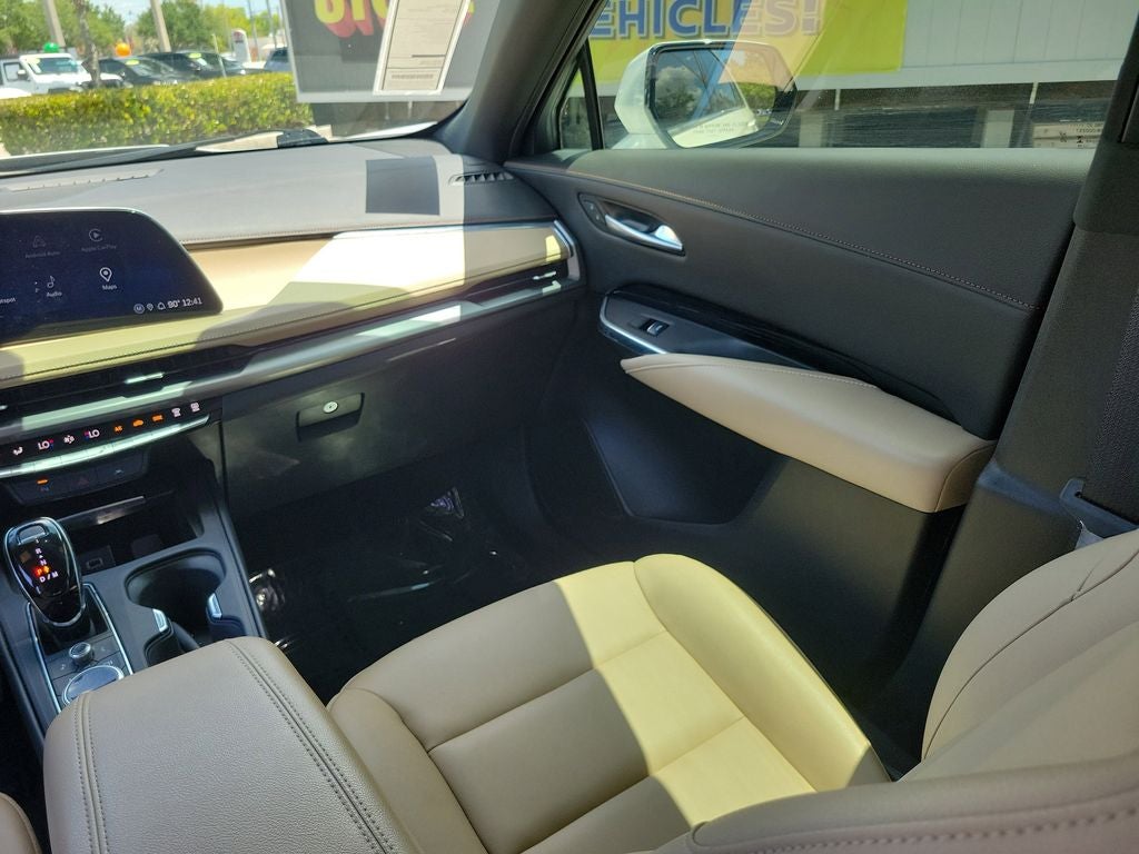 2024 Cadillac XT4 FWD Luxury