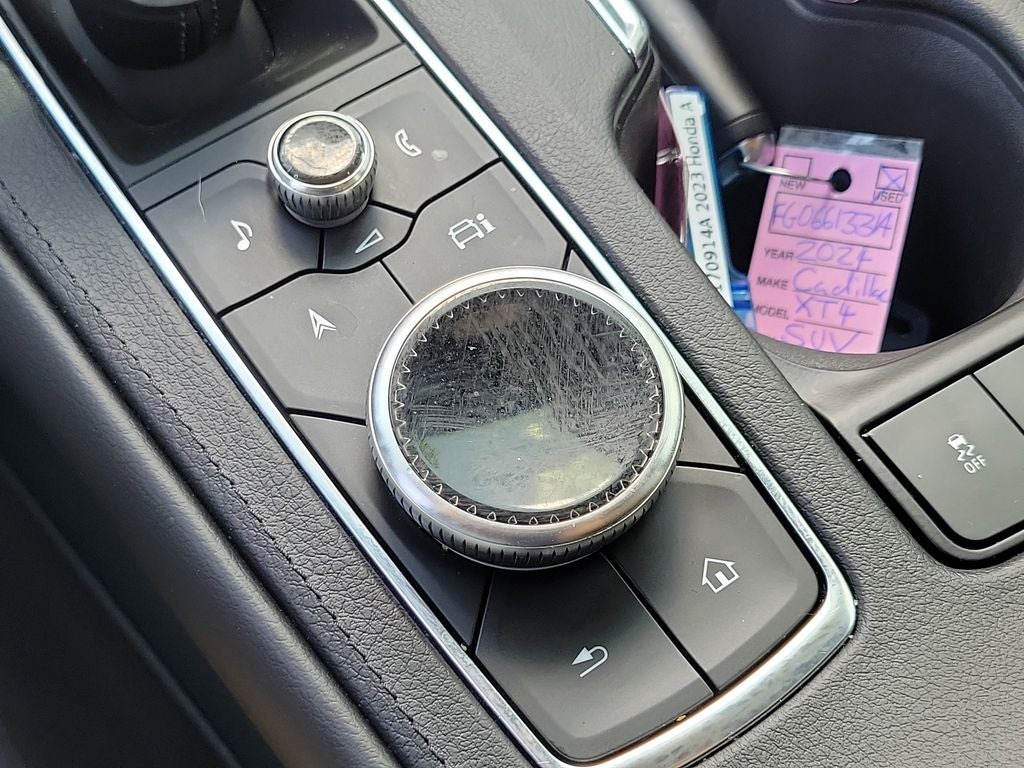 2024 Cadillac XT4 FWD Luxury