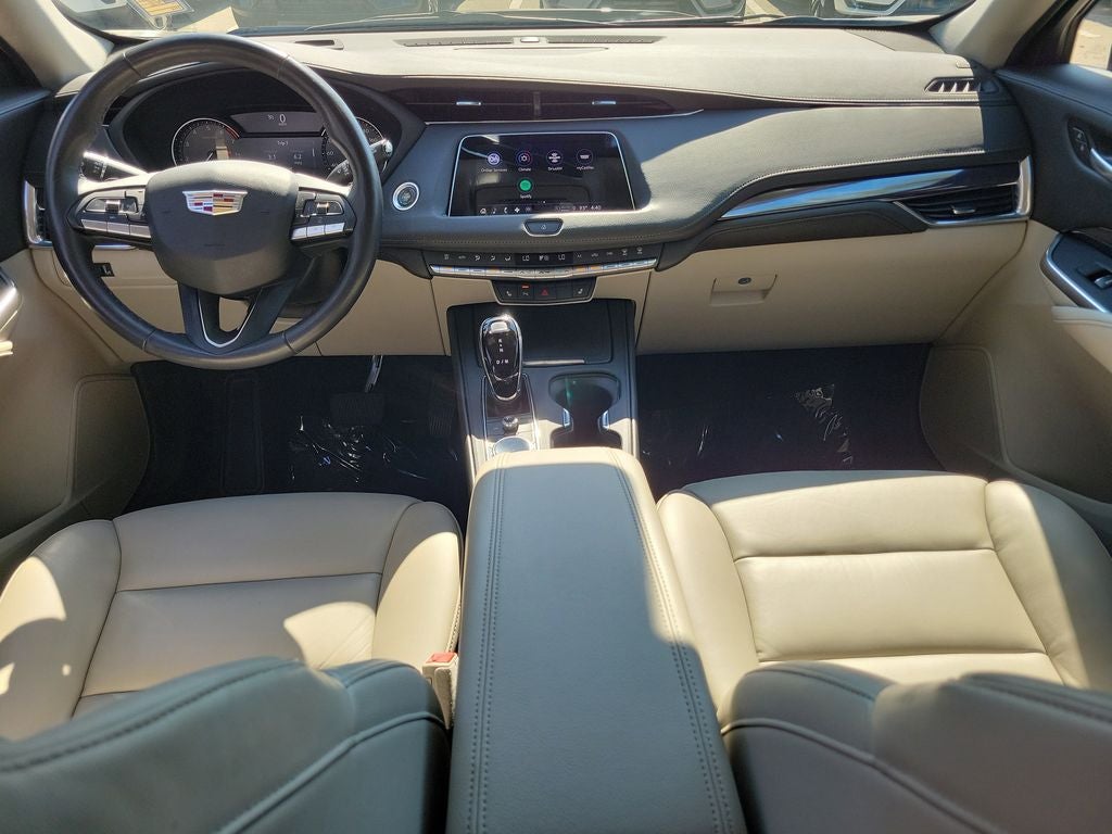 2023 Cadillac XT4 FWD Luxury