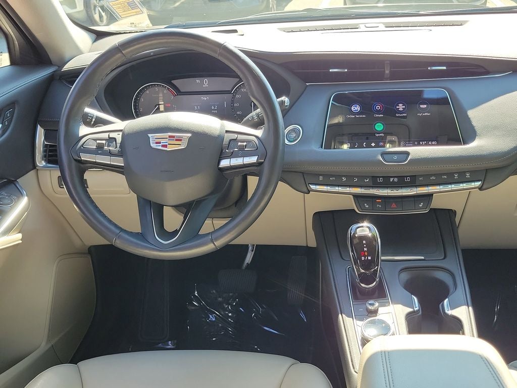 2023 Cadillac XT4 FWD Luxury