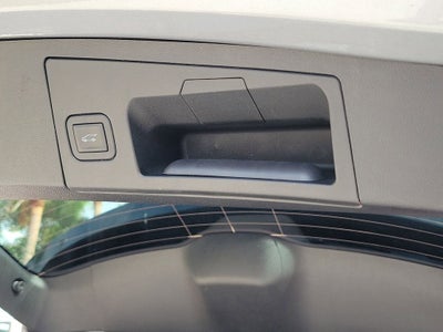 2025 Cadillac XT4 FWD Premium Luxury