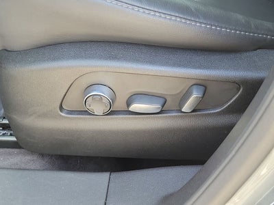 2025 Cadillac XT4 FWD Premium Luxury