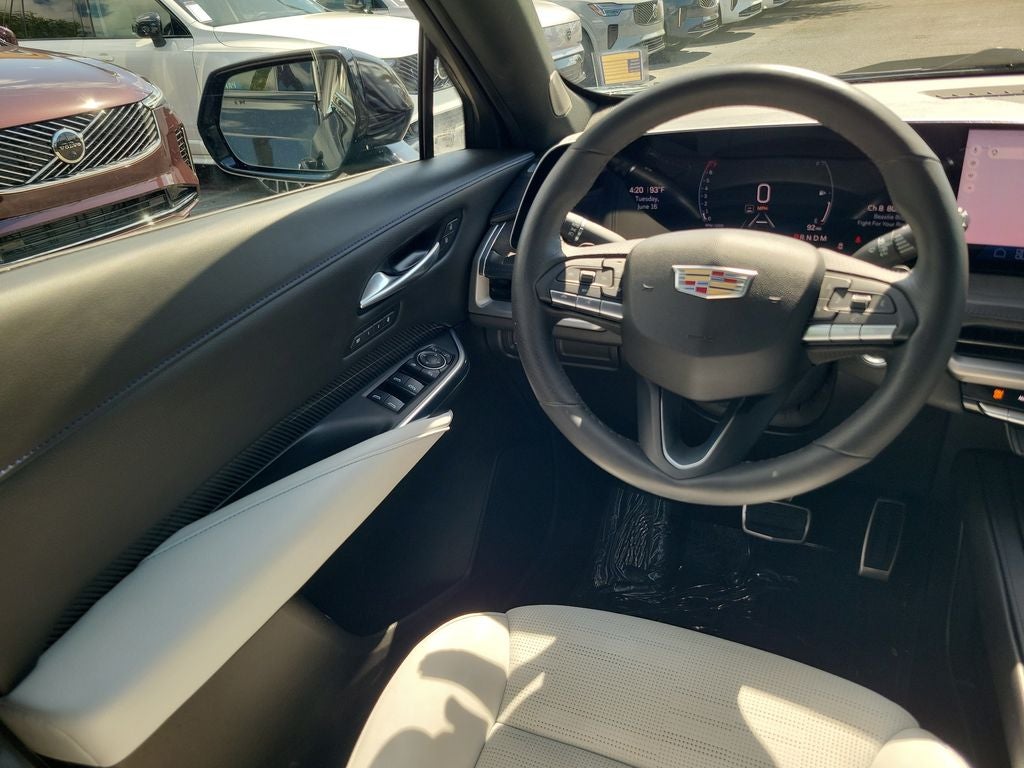 2024 Cadillac XT4 FWD Sport