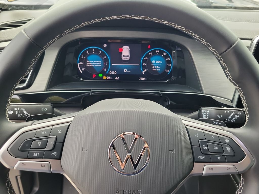 2024 Volkswagen Atlas Cross Sport 2.0T SE w/Technology