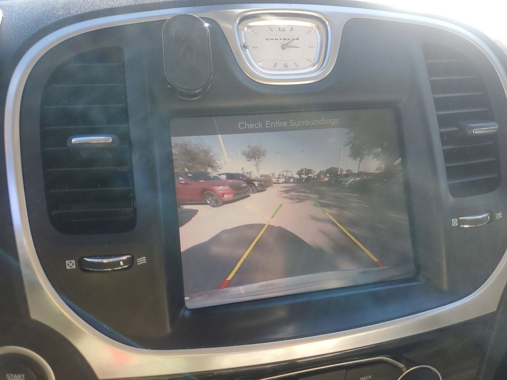 2016 Chrysler 300 Limited