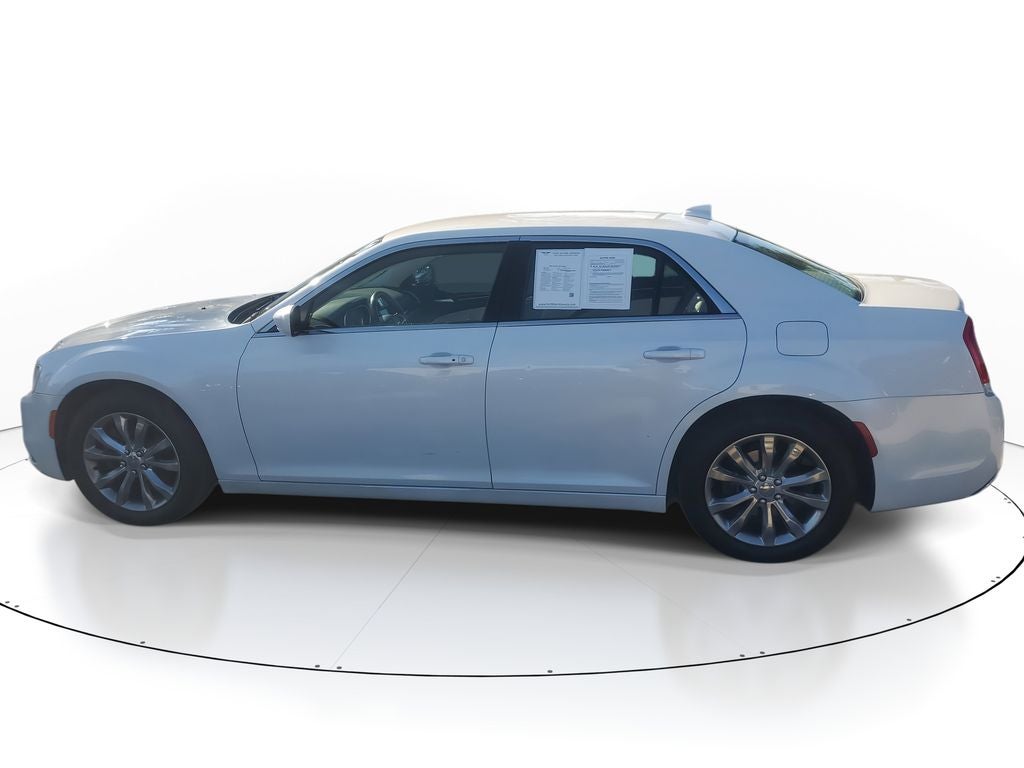 2016 Chrysler 300 Limited